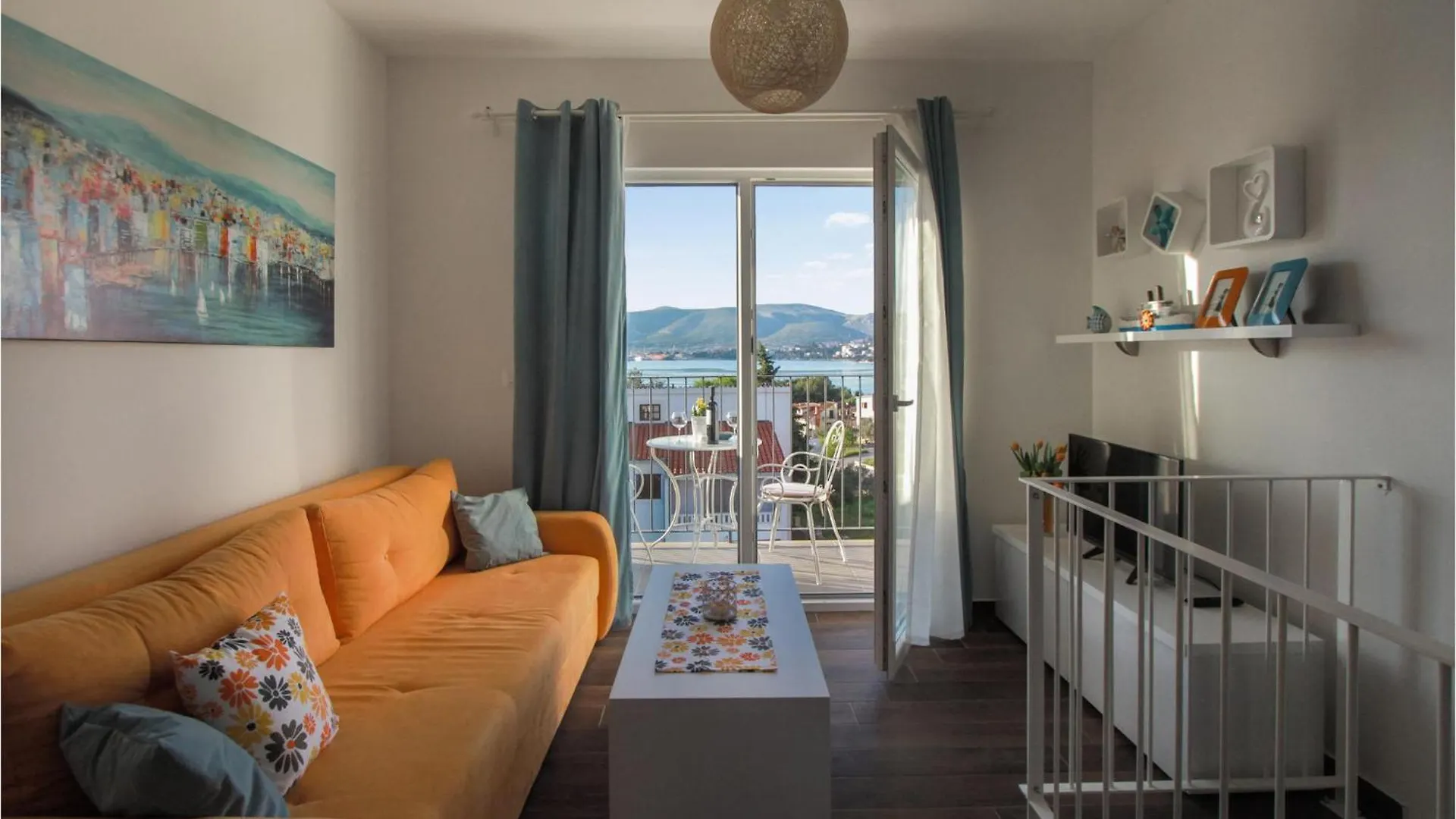 Beautiful Apartment In Okrug Gornji With Kitchen Trogir