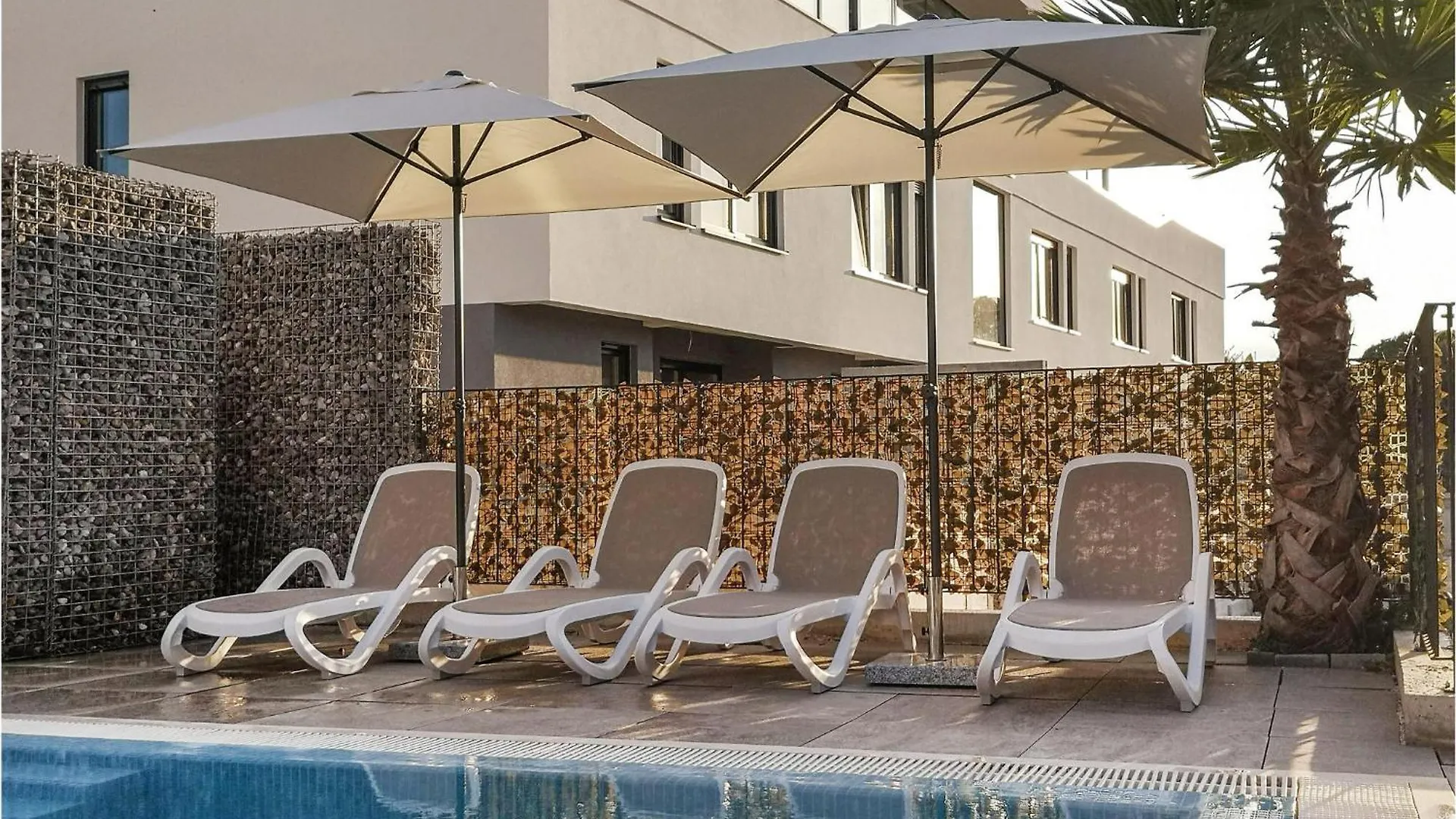 Beautiful Apartment In Okrug Gornji With Kitchen Trogir