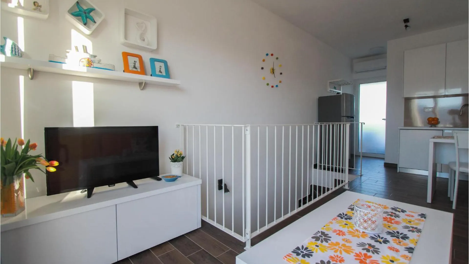Beautiful Apartment In Okrug Gornji With Kitchen Trogir
