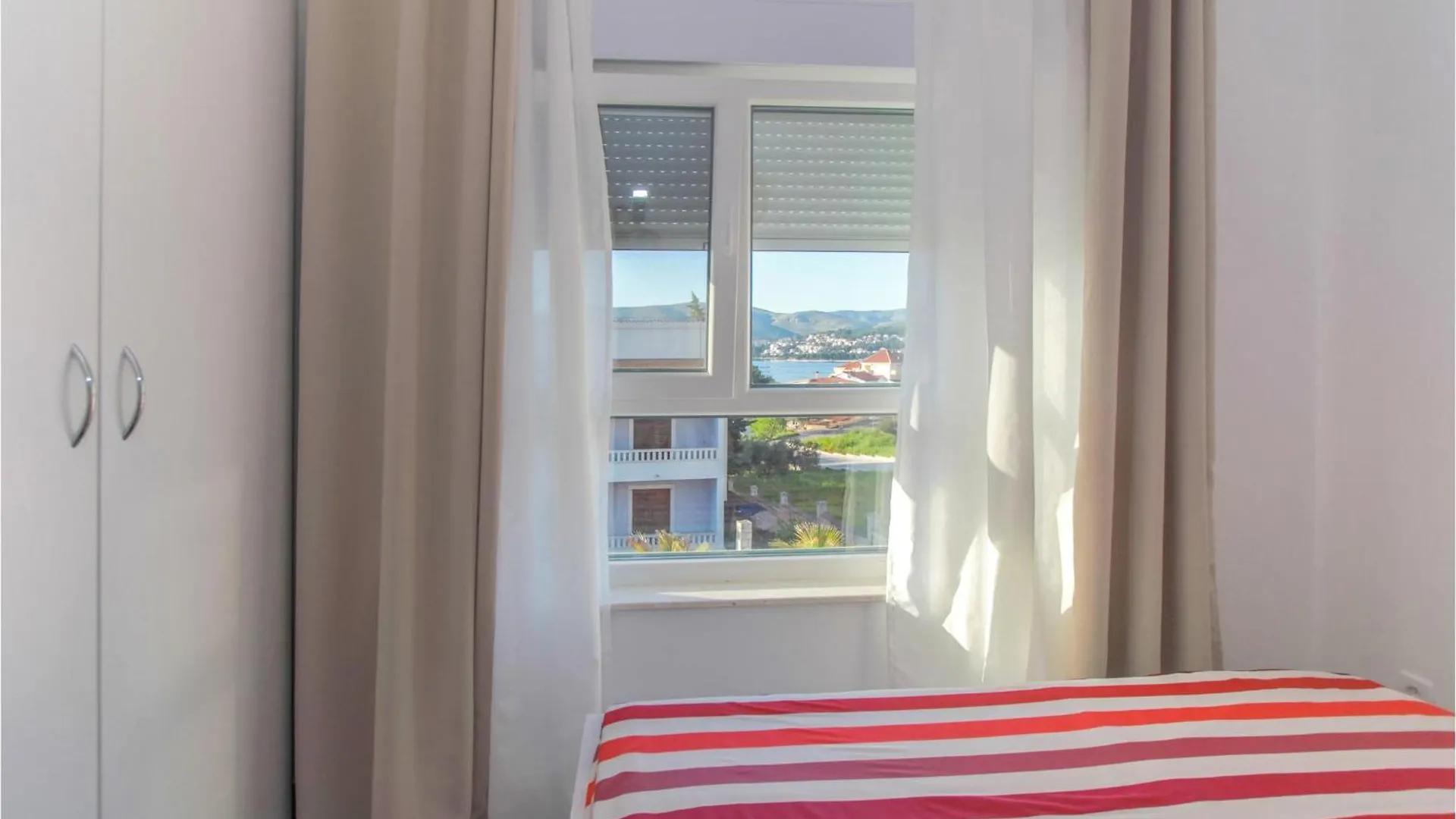 Beautiful Apartment In Okrug Gornji With Kitchen Trogir 0*,  Croatia